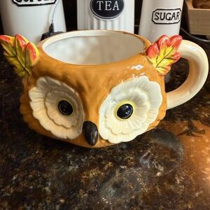 Robert Stanley Owl Shaped Brown and Cream Mug